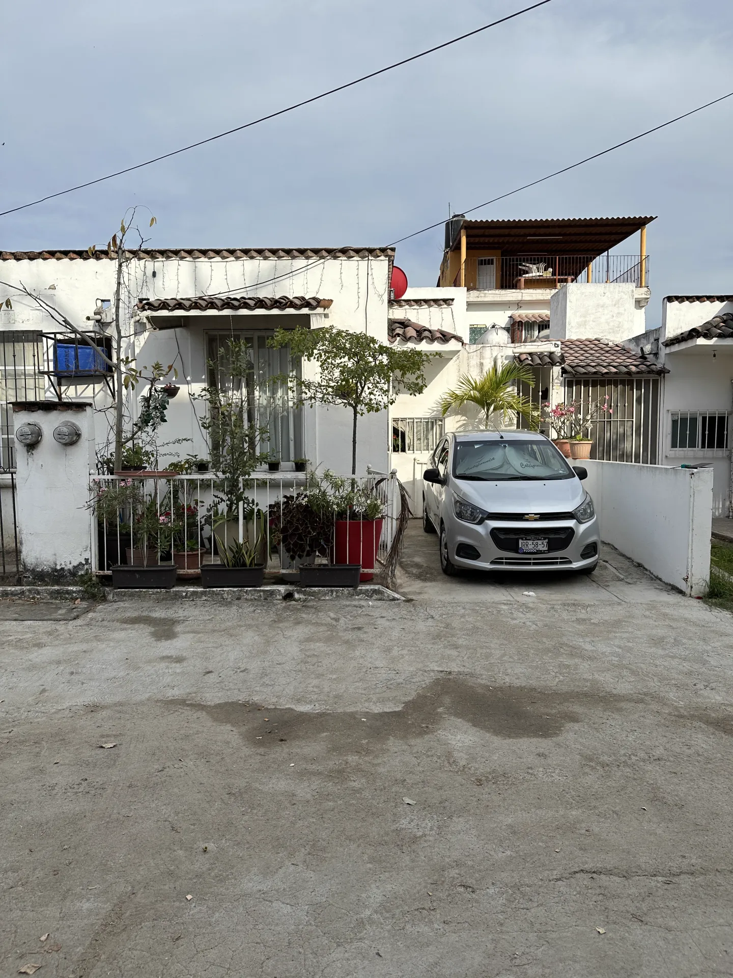Estado original de Casa Manglar — casa de un solo nivel antes de la intervención