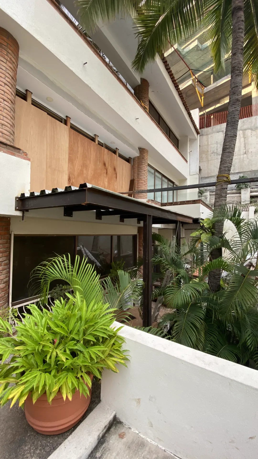 Scala 202, avance de construcción del balcón